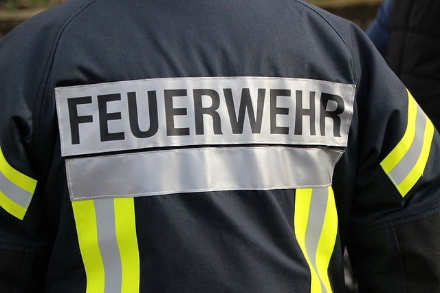 Ein Verletzter bei Wohnungsbrand in Hermsdorf