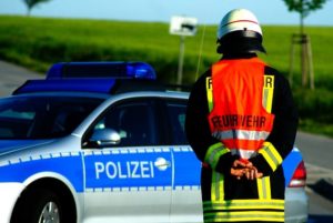 Ein Feuer, zwei Unfälle, eine Fahrerflucht